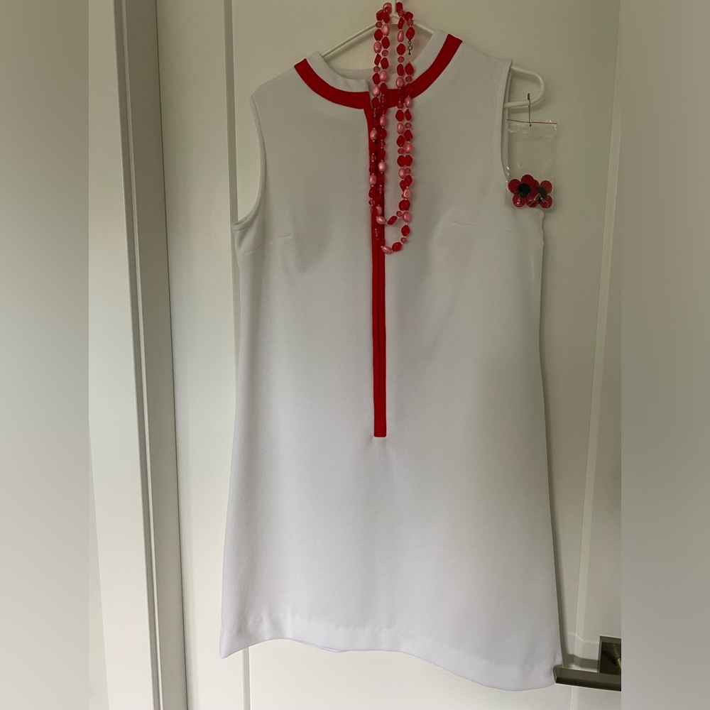 Vintage Mod Red & White Dress & Jewelry